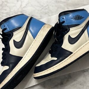 Nike Men's Navy and Cream High-Top Sneakers